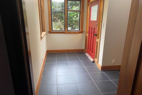 Photo of property in 73 Todman Street, Brooklyn, Wellington, 6021