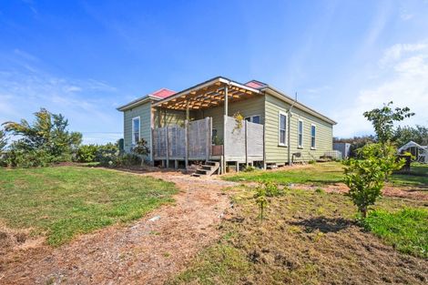 Photo of property in 50 Kimber Street, Halcombe, Feilding, 4779