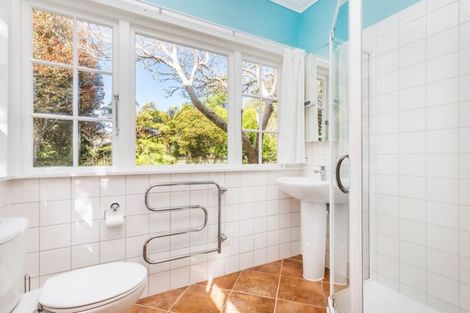 Photo of property in 38 Cashmere Avenue, Khandallah, Wellington, 6035