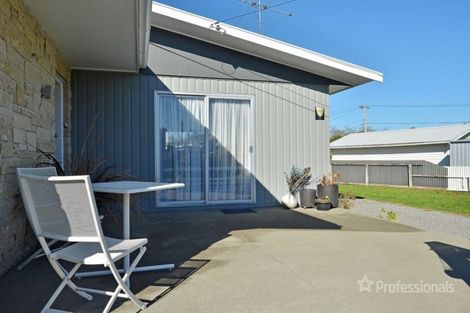 Photo of property in 10 Tait Place, Carterton, 5713