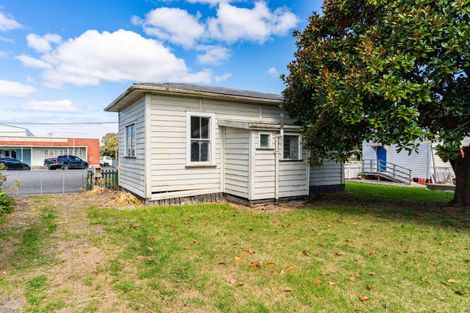 Photo of property in 16 Ruawai Wharf Road, Ruawai, 0530