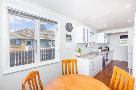 Photo of property in 965 Hazelmere Crescent, Te Awamutu, 3800