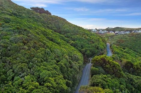 Photo of property in 166 Glanmire Road, Newlands, Wellington, 6037