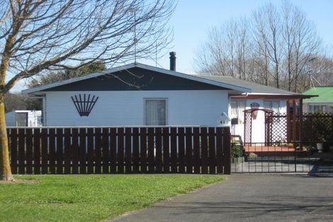 Photo of property in 41 Fisher Place, Carterton, 5713
