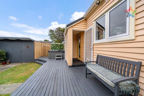 Photo of property in 2/27 Gadsby Street, Avalon, Lower Hutt, 5011