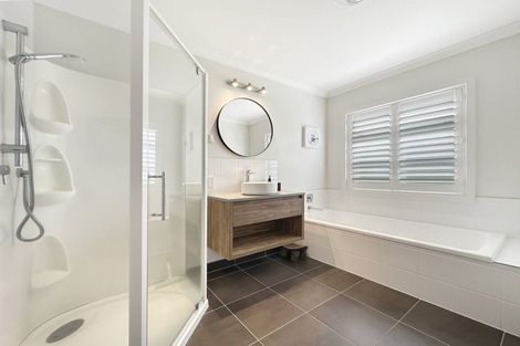 Photo of property in 123 Lisland Drive, Kinloch, Taupo, 3377