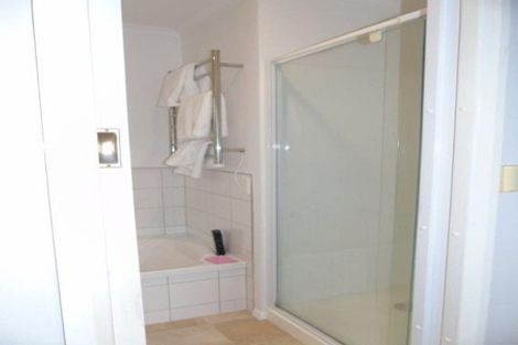 Photo of property in 15 Tainui Terrace, Tawa, Wellington, 5028