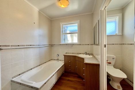 Photo of property in 25 Beech Crescent, Hillcrest, Hamilton, 3216