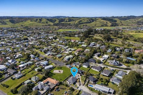 Photo of property in 9 St Julia Court, Helensville, 0800