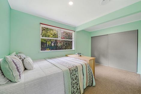 Photo of property in 92 Awaruku Road, Torbay, Auckland, 0630