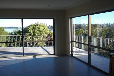 Photo of property in 1/73a Beresford Street, Bayswater, Auckland, 0622