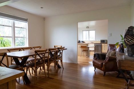 Photo of property in 6 Boler Place, New Lynn, Auckland, 0600