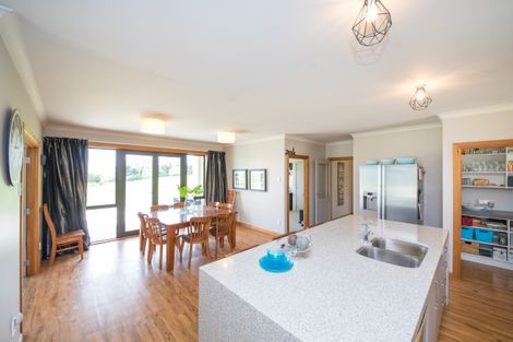 Photo of property in 97a Albert Road, Tokomaru, Palmerston North, 4474