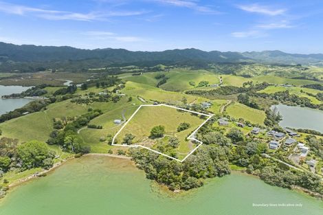 Photo of property in 130 Whangaruru Wharf Road, Whangaruru, Russell, 0184