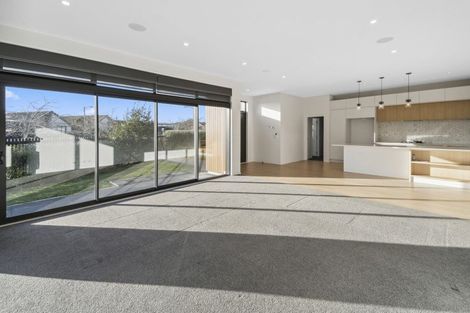 Photo of property in 2 Parachute Crescent, Papakura, 2110