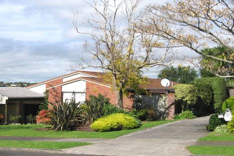 Photo of property in 42 Cornelian Crescent, Half Moon Bay, Auckland, 2012