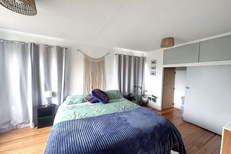 Photo of property in 4 Dawick Street, Foxton Beach, Foxton, 4815