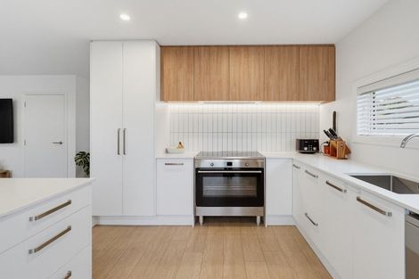 Photo of property in 4 Olearia Lane, Woodend, 7610