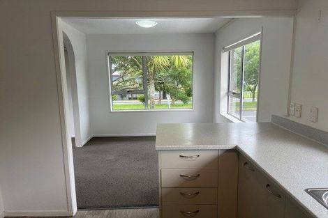 Photo of property in 1/57 Butley Drive, Farm Cove, Auckland, 2012