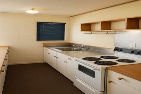 Photo of property in 118 Pupuke Road, Hillcrest, Auckland, 0627