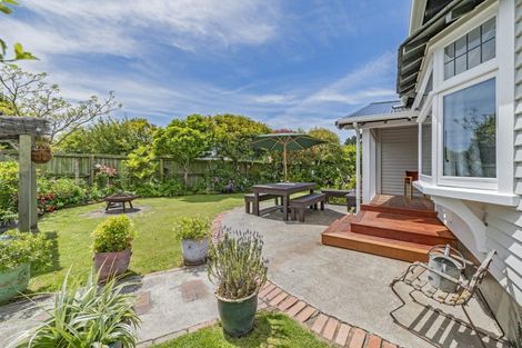 Photo of property in 29 Broadway Avenue, Waikuku Beach, 7473