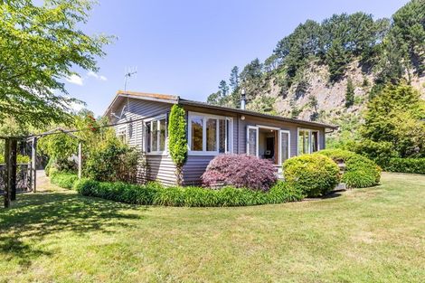 Photo of property in 819 Tukairangi Road, Acacia Bay, Taupo, 3385