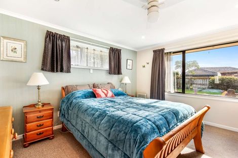 Photo of property in 11 Cleveland Heights, Kelvin Grove, Palmerston North, 4414