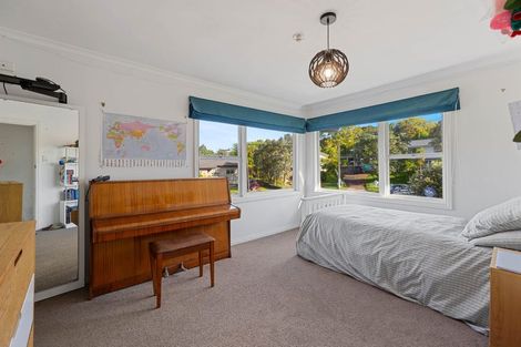 Photo of property in 6 Kerry Dell, Cockle Bay, Auckland, 2014