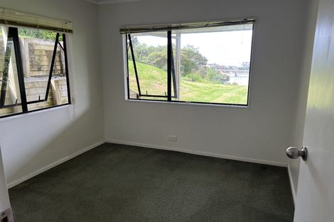 Photo of property in 32 Marae Road, Greenhithe, Auckland, 0632