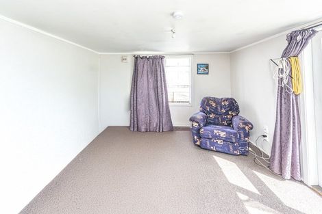 Photo of property in 10 Cornfoot Street, Castlecliff, Whanganui, 4501