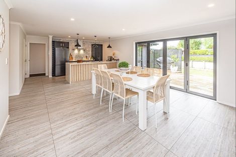 Photo of property in 13 Magnolia Crescent, Tawhero, Whanganui, 4501