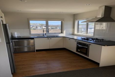 Photo of property in 7 Cresswell Place, Johnsonville, Wellington, 6037