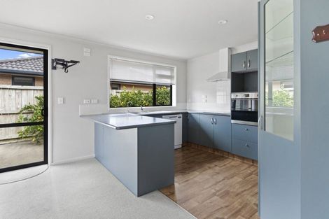 Photo of property in 5 Holcroft Place, Huntington, Hamilton, 3210