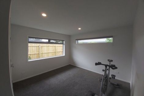 Photo of property in 371e Mangorei Road, Merrilands, New Plymouth, 4312