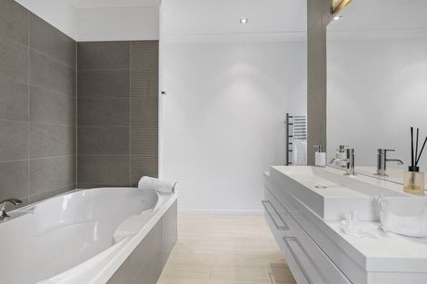 Photo of property in 12 Riverfields Lane, Tamahere, Hamilton, 3283