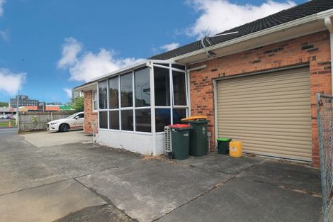 Photo of property in 1/5 Ti Rakau Drive, Pakuranga, Auckland, 2010