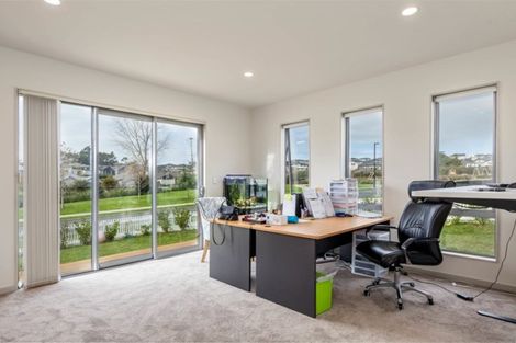 Photo of property in 3 Mataku Way, Silverdale, 0932