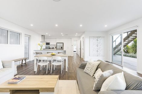 Photo of property in 369 Clifton Road, Whitford, Howick, 2571