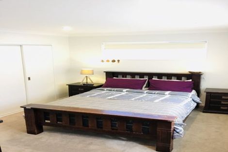 Photo of property in 1 Bangla Place, Massey, Auckland, 0614