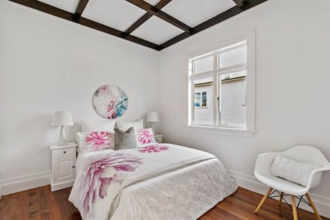 Photo of property in 118a Hutchinson Avenue, New Lynn, Auckland, 0600