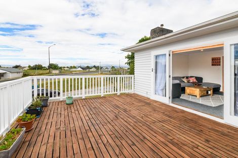 Photo of property in 53 Highbury Avenue, Highbury, Palmerston North, 4412