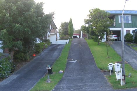 Photo of property in 1/47 Shanaway Rise, Hillcrest, Auckland, 0627
