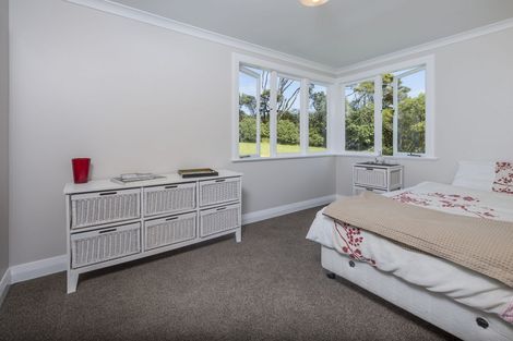 Photo of property in 233 Muriwai Valley Road, Muriwai, Waimauku, 0881