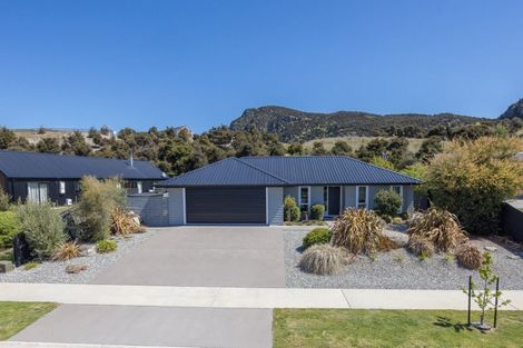 Photo of property in 43 Kingfisher Crescent, Albert Town, Wanaka, 9305