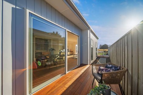 Photo of property in 53 Mehrtens Crescent, Woodend, 7691