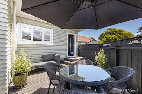 Photo of property in 1/25 Vincent Street, Waterloo, Lower Hutt, 5011