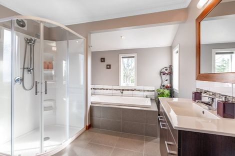 Photo of property in 29 Panorama Drive, Welcome Bay, Tauranga, 3175