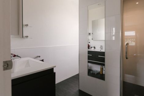 Photo of property in 48 Rodeo Drive, Kelvin Grove, Palmerston North, 4414