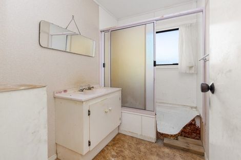 Photo of property in 13b East Street, Raglan, 3225