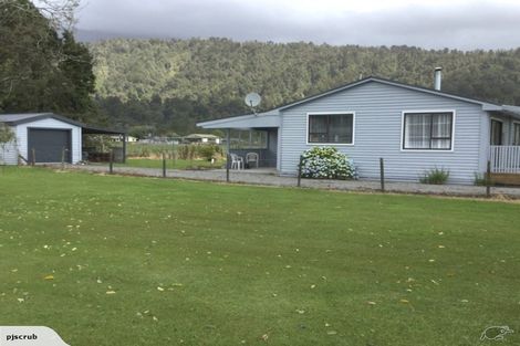 Photo of property in 24 Wanganui Flat Road, Harihari, 7884